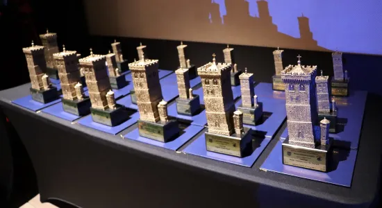 f094240e63634660631d4c7623e7f093