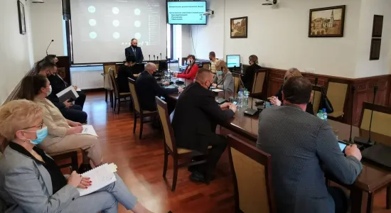 f0fe6a719ff46cec298ffce304e120a7