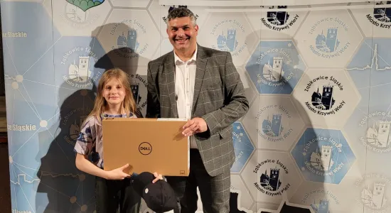 f1d74d81ce574e3b278f23c71a5deb5c