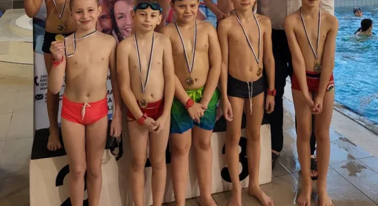 f2048e0e3434cdfda4b7e148795bcc63