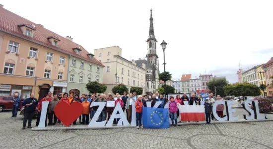 f4526ddc46799a5d37115cbdec268bde