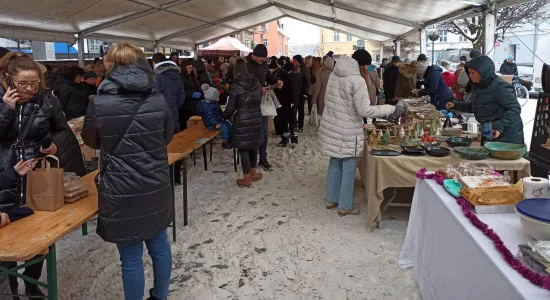 f70035cc72fb03306a6c06f289b097de