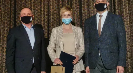 f8b0c603899e667681810bfe36fa72a0