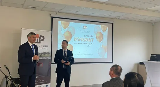 f8ee23e115474dffb29cc5267397c9f9