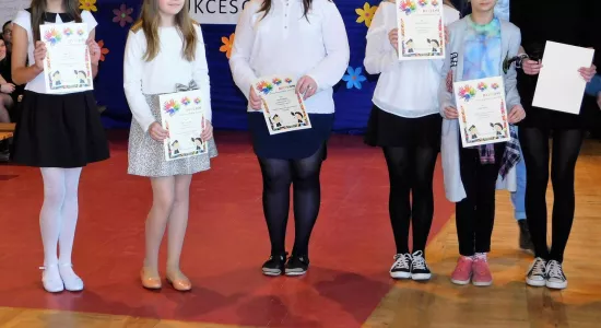 28618752 1008039366000593 3365628491681617827 