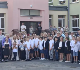 rozpoczęcie roku szkolnego w Szkole Podstawowej Nr 3 w Ząbkowicach Śląskich