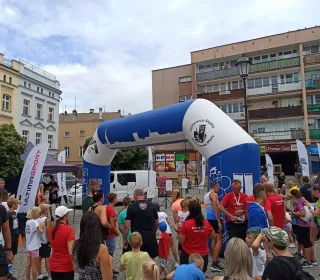 07dc0698b5303652a29903cf6d6b19f3