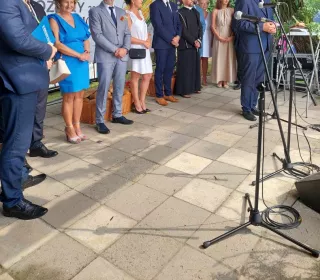 456534804 811999774465083 98180588366206889 