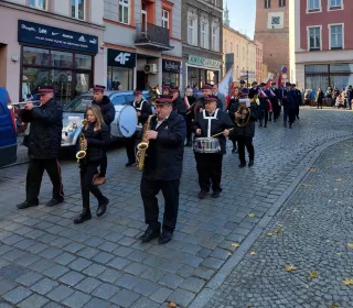 466460715 978453354314046 2461510343303168102 