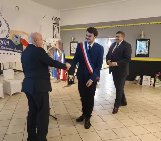 17856c290d3f262a445d6bf3e76ef8a5