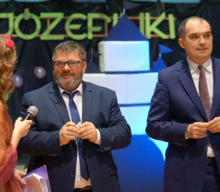 29432898 1819547118096060 952216059367129088 