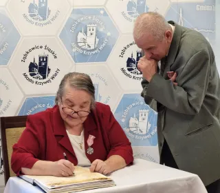 2094e19a7f733c1f84e992677f6cd04f