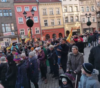 81827873 910121486073599 4639178808463720448 