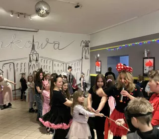 476430725 521987310913076 3974846441478055989 