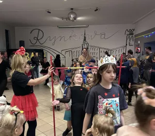 48c31eea1f9e0638f3a37a38f916848e