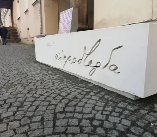 4b8633ba91ed20767c9caad27ee8c2e7