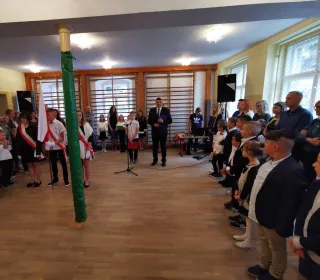 4c8c08a24442446f092448400d1ea45a