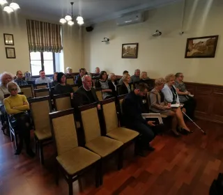 74472450 923190828060781 1359183692634783744 