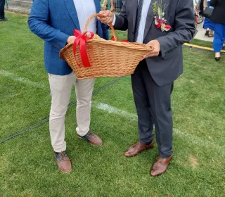 549cd3d1610231b529d12ef40a5abf2d