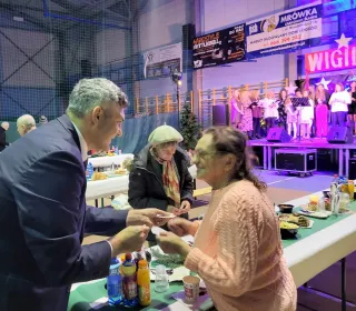 56699c0fded2a061e049ecbf2b2df1a5