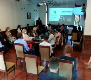 596bbb419c50260ec2605a39fae055f4