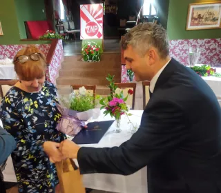 59e18240e4dc6081cd27d11769fb5f58