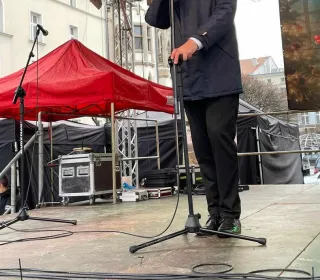 401233801 2104792043200785 287460074522028272 