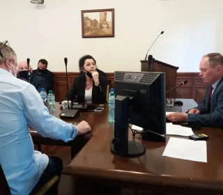 6430a6fb18ac7e435f9933220d94f6ce