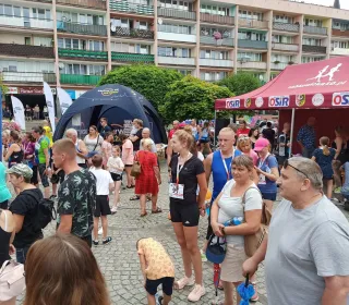 70c4d0264e6eb31f9faf48c16098b742