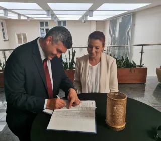 780e973ddbc25e84fbcbe362321ace5c