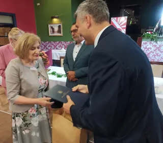 79885a1fe8f925372a50bb9bc3709011