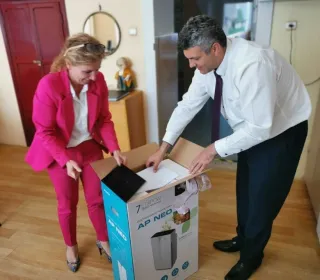 69732442 2576498452410659 169428007331561472 