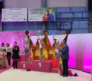 7d56b43480e03d40daeb0a11a6d5f192