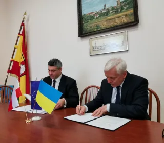 7f4d2671da1885763feddfdef123a2ab