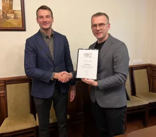 469526886 17993276558725029 8137799834610020198 