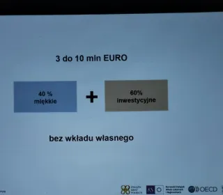 8b252b39d9df1a8c4923e19a3a4d01e9