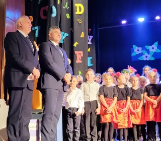 8cf25f38963f347f87253ea4cd932ceb