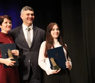 8fb910405c1da98f5e480eda3ecf7086