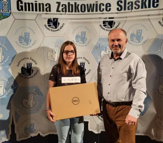 9b0900aae377340f4c8a659a668eb8d2