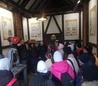 9d76f32456d1631c2830cc7f1a47cfc9