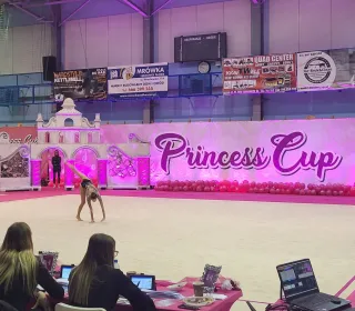 9d80ccc94e8437a38d9de5ec2e6e685b