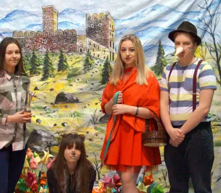 29433268 1819541641429941 1420021809893343232 