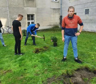 a6b1c6d4c8b8cb23b3bfc6486585eff6