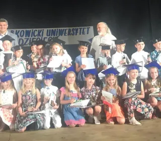 64853539 427744781112016 1693754201814859776 