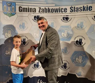 c090664b2267274f85b3641fb667fa2e