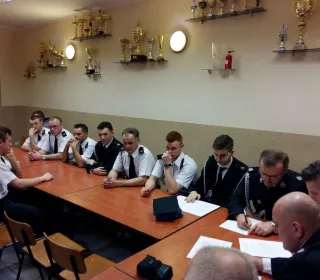 28938870 1322517394558372 2027370684 