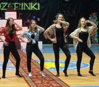 29432585 1819548218095950 1649807525211537408 