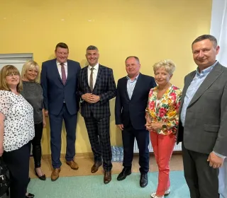 355548803 1627553191045505 4739659465284476047 