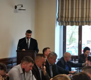 73140377 520398905176307 1111271454390878208 