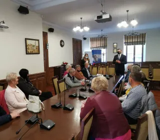 246620834 302715978032209 7709723508600016612 